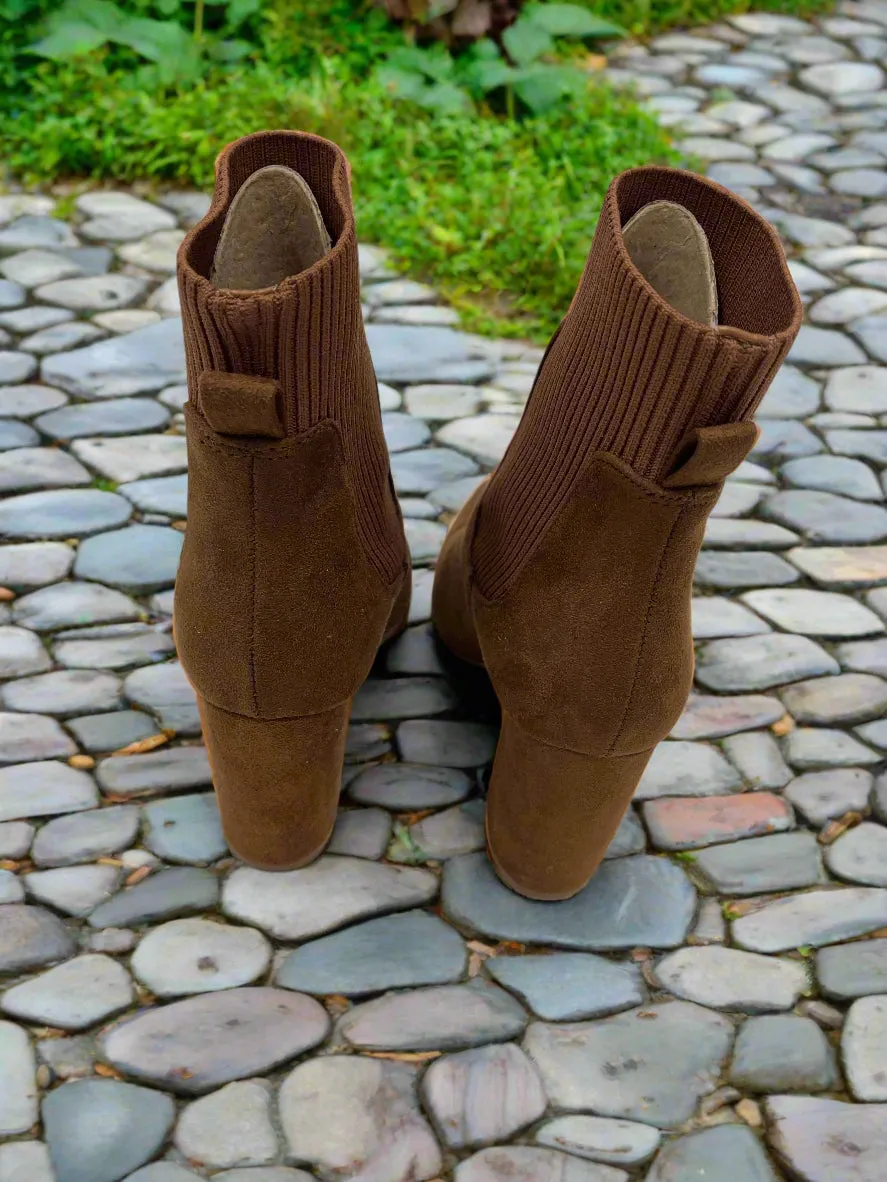 Customer Favorite Womens Steve Madden Dress Boots, Size 6.5M  Dont Miss Out!