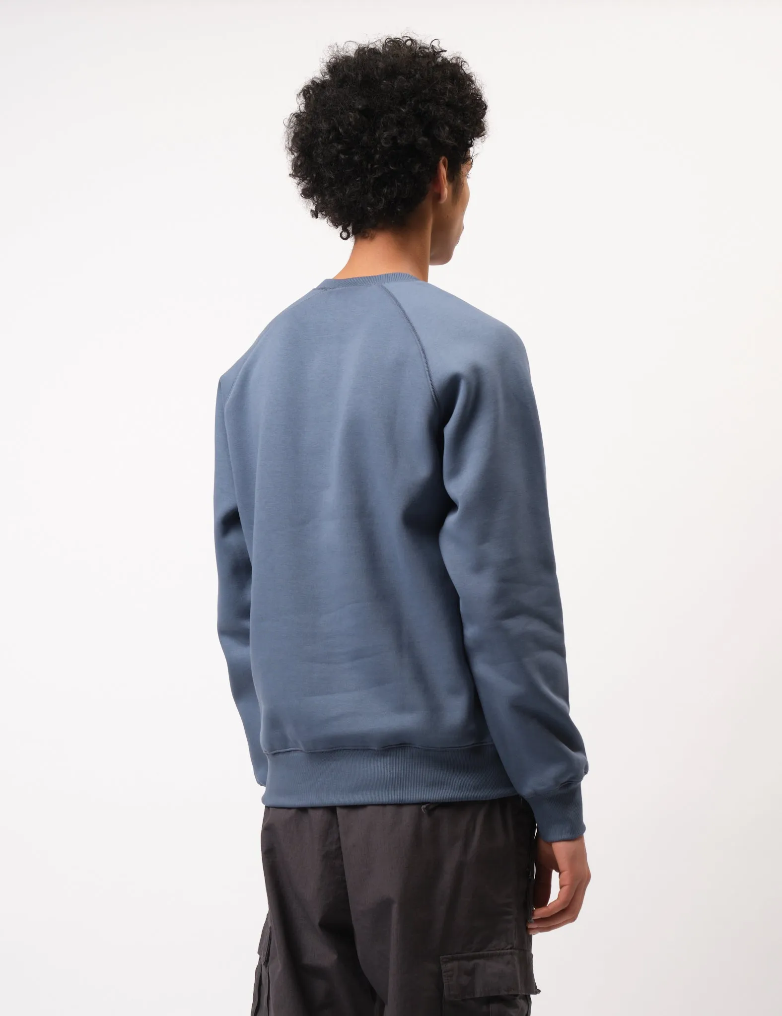 Editors Choice Carhartt WIP Chase Sweatshirt (Regular) - Positano Blue  Last Few Pieces!
