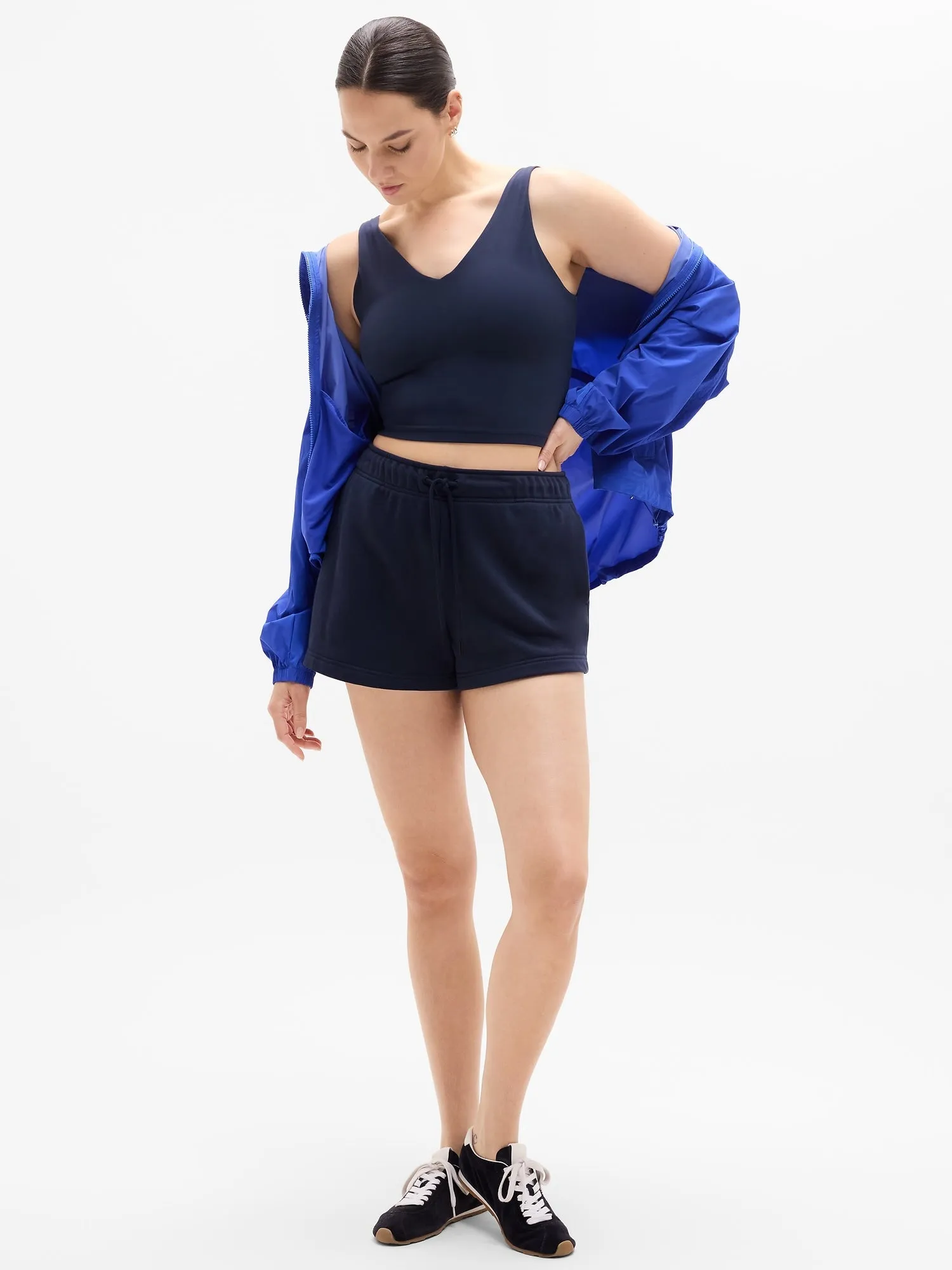 Transcend V-Neck Crop Sports Bra A-C Ayhleta