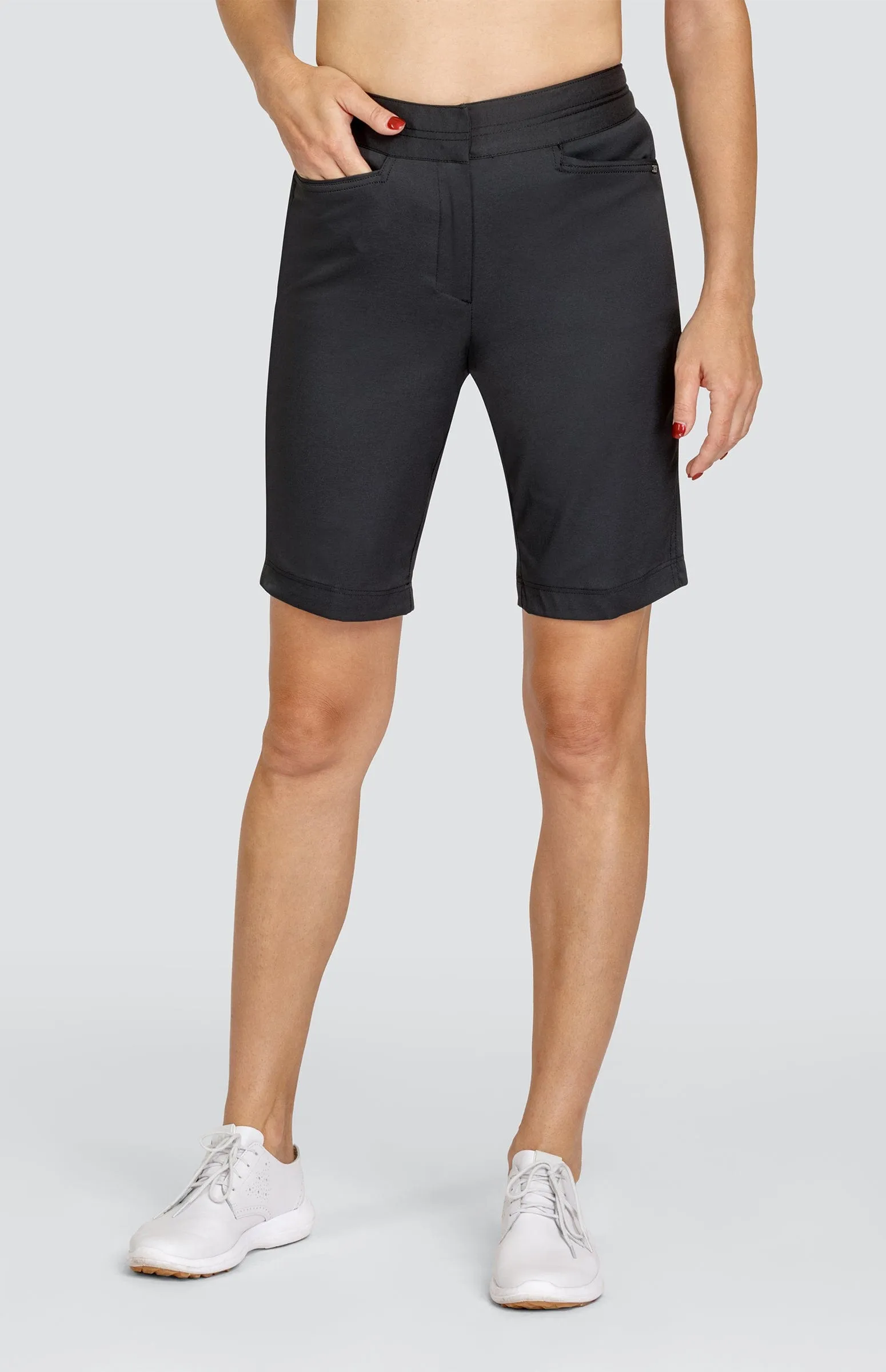 Women Tail Activewear Classic 21" Short - Onyx Black