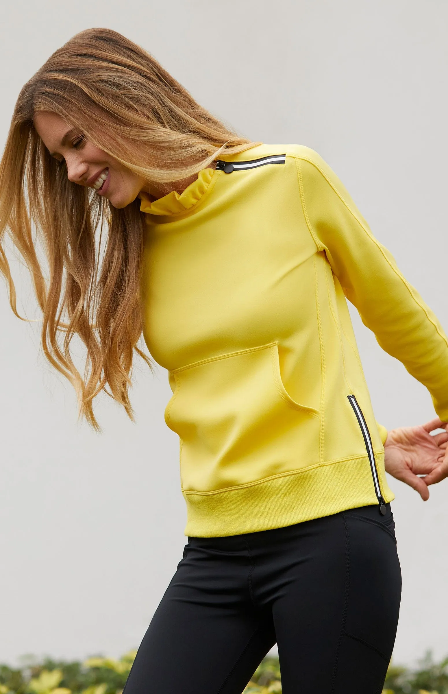 Women Tail Activewear Condoleezza Aspen Gold Pullover