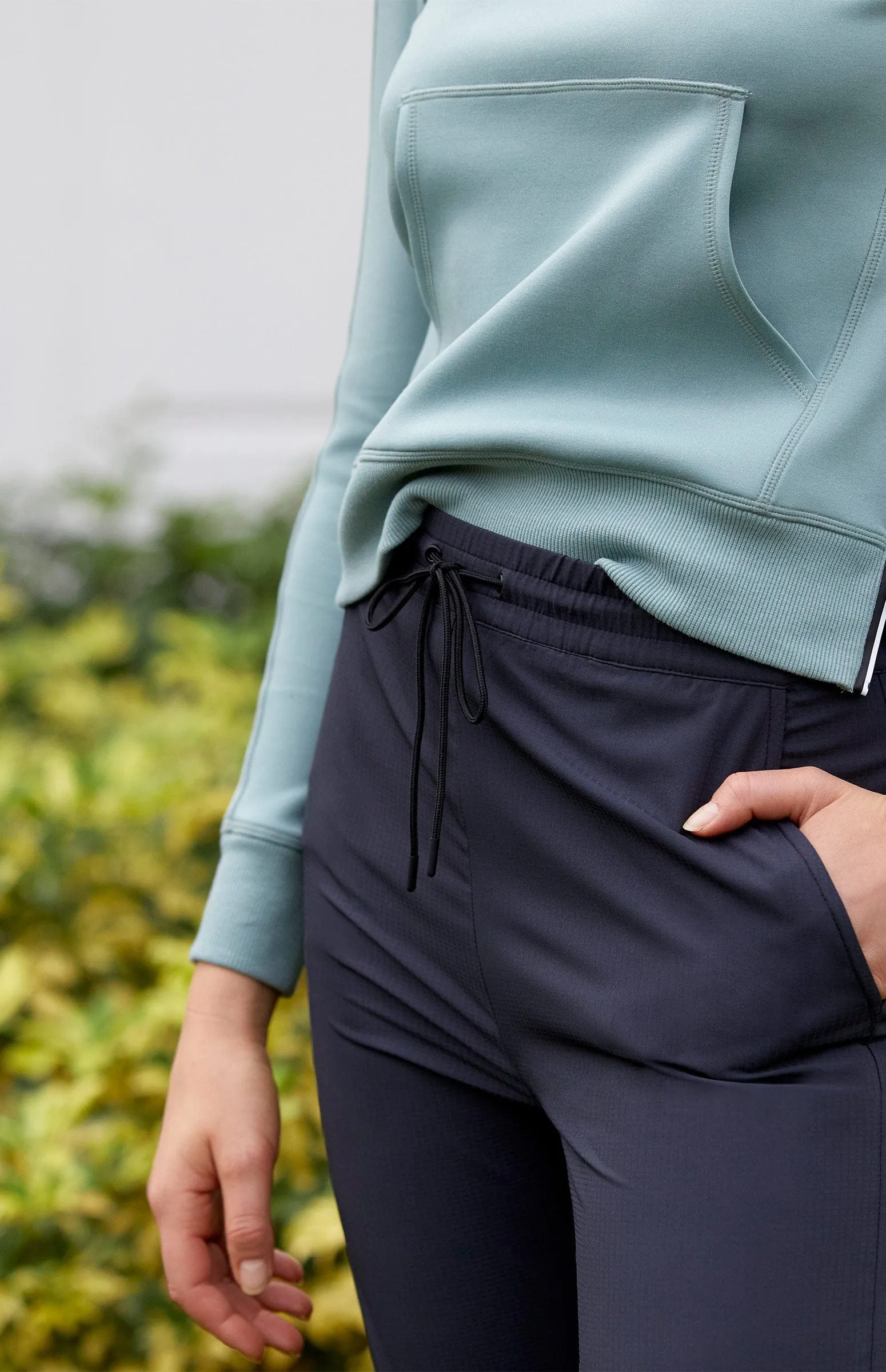 Women Tail Activewear Issa 27" Jogger - Onyx Black