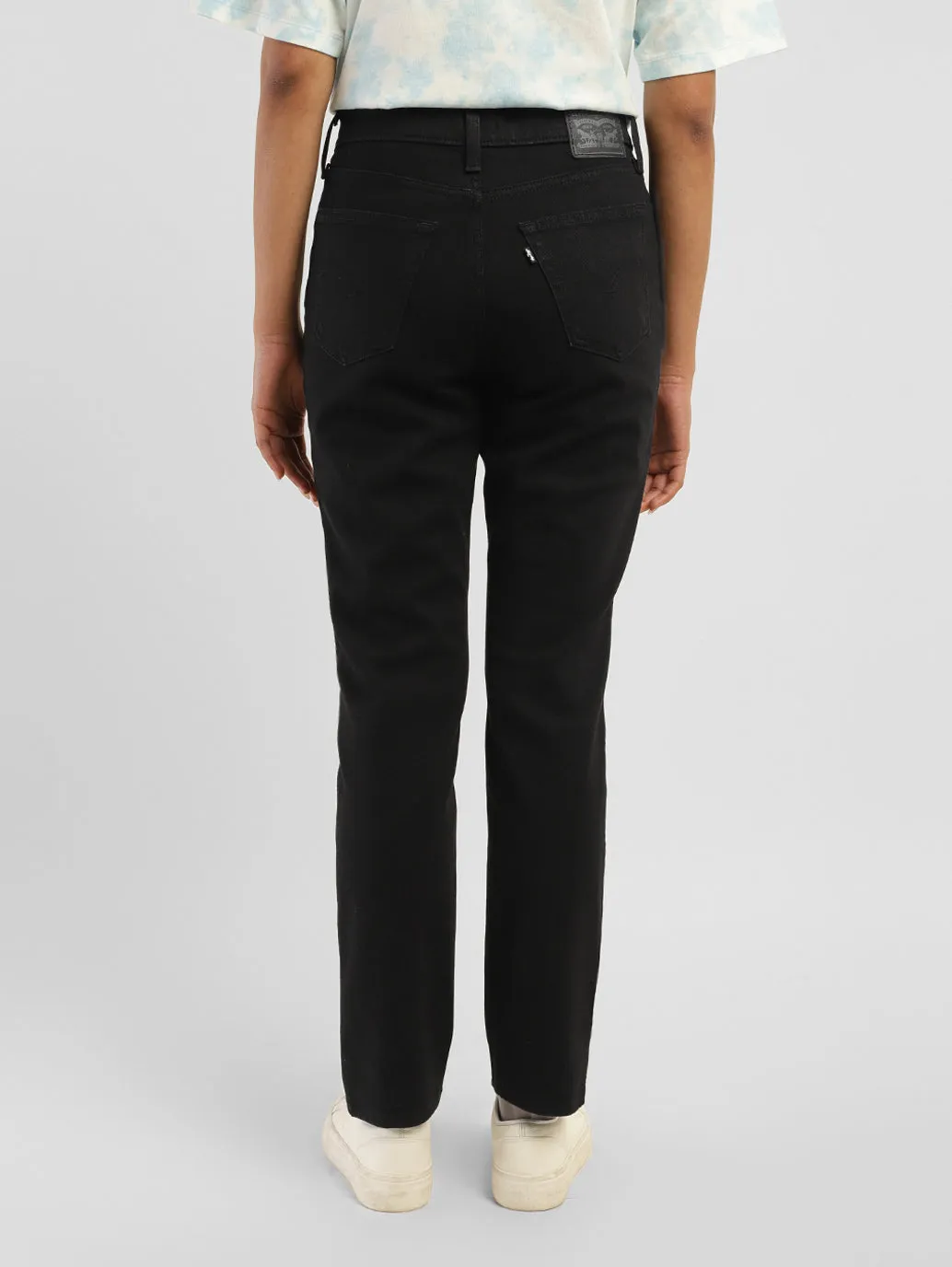 Women's 724 Black Straight Fit High Rise Jeans LEVI'S