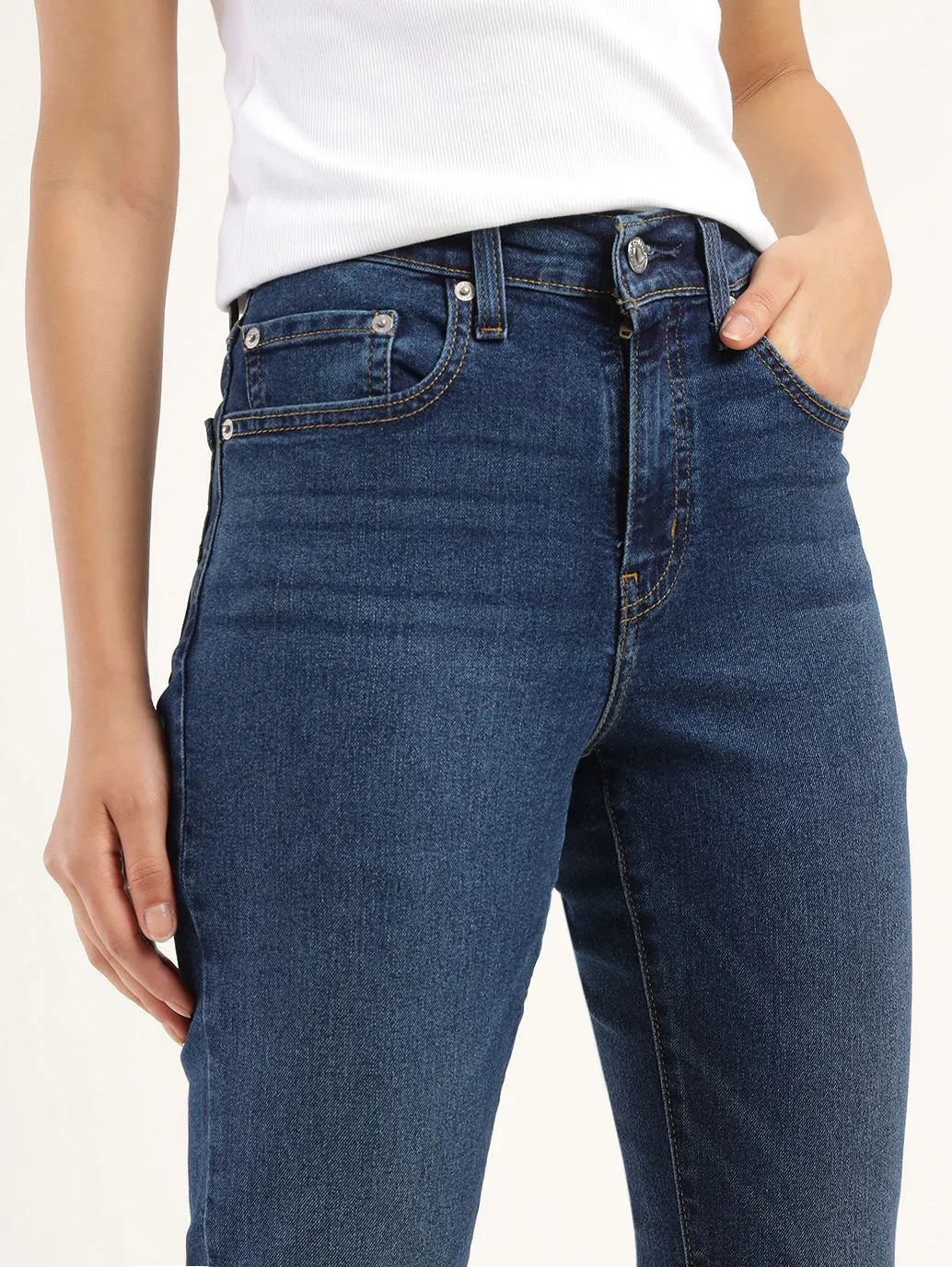 Women's 724 Blue Slim Straight Fit  High Rise Jeans LEVI'S