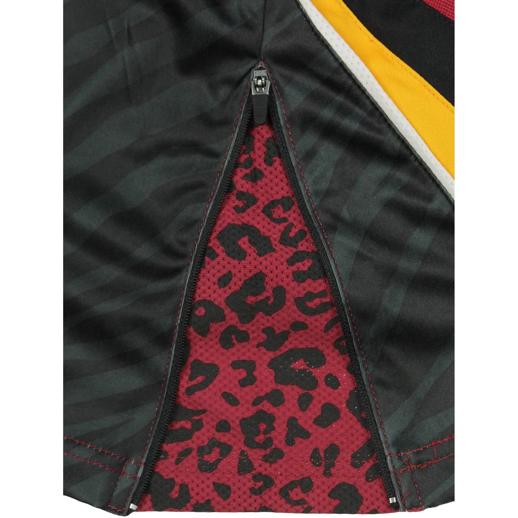 Zipway NBA Basketball Men's Miami Heat Wave Team Colors Shorts, Red